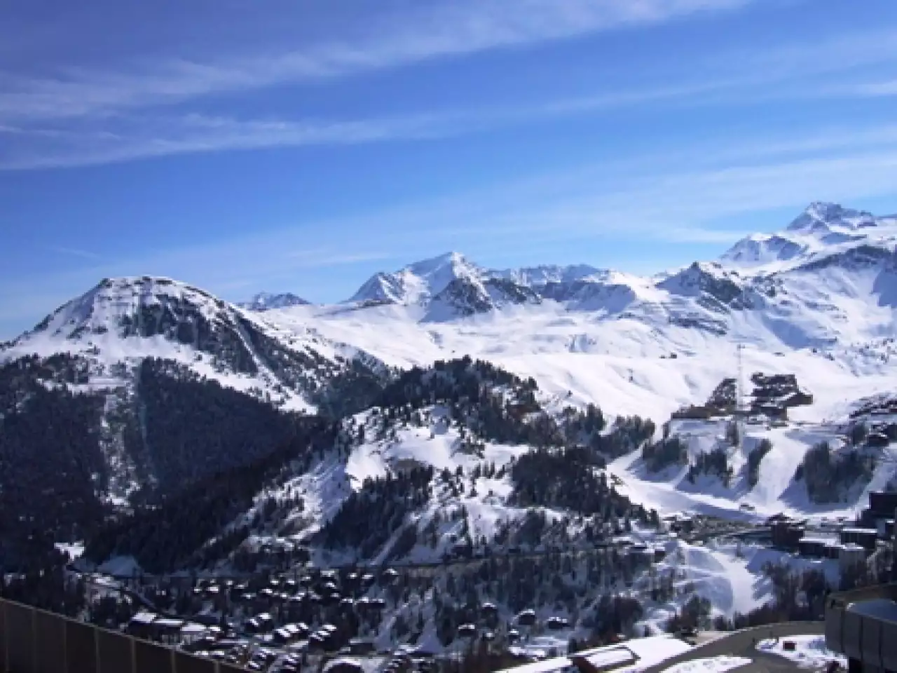 Très beau studio rénové en étage élevé · Au pied des pistes · Vue exposée sur le Mont-Blanc